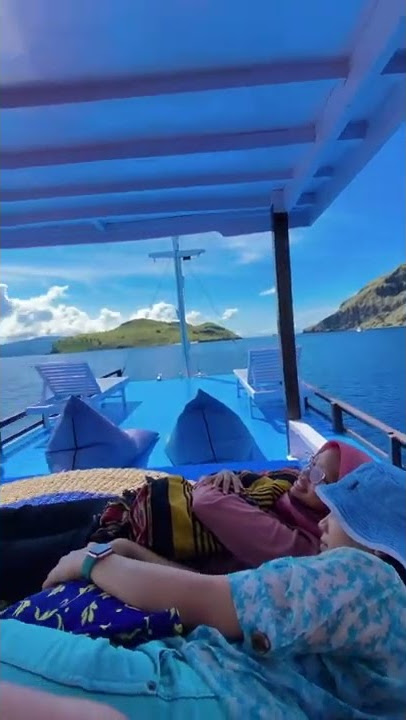 REBAHAN DI ATAS KAPAL | HALU STORY #shorts  #storyhalu #storyig #storywa