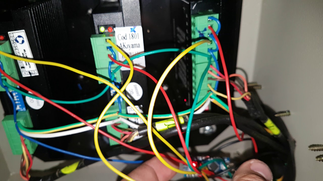 Ligando o Arduino (GRBL) em driver Profissional + Raspberry PI 3 - YouTube