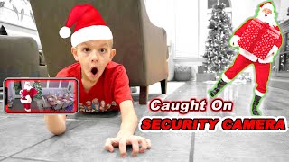 CAUGHT On SeCuRity Camera - SANTA DeliVeriNg PreSents!