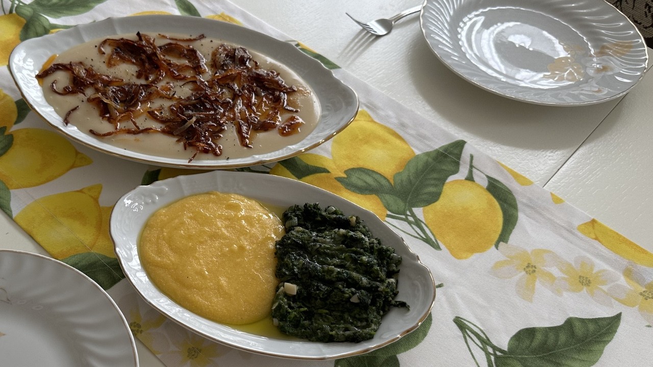 Fasole Bătută & Tocăniță de Urzici cu Mămăliguță 🌽🌿