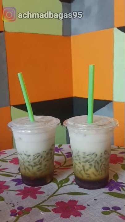 Nikmatnya minum ES DAWET di siang hari 🤩 #shorts