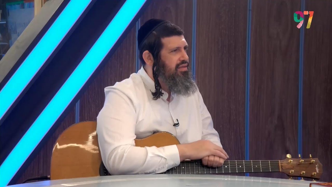 נעם הראל - על השולחן ביצוע אקוסטי