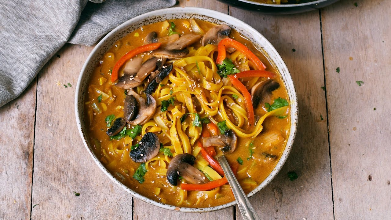 Тайский суп с кокосовым карри (веганский и без глютена)