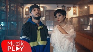 Sehabe & Aydilge - Bir Ayda Unutursun (Official Video)