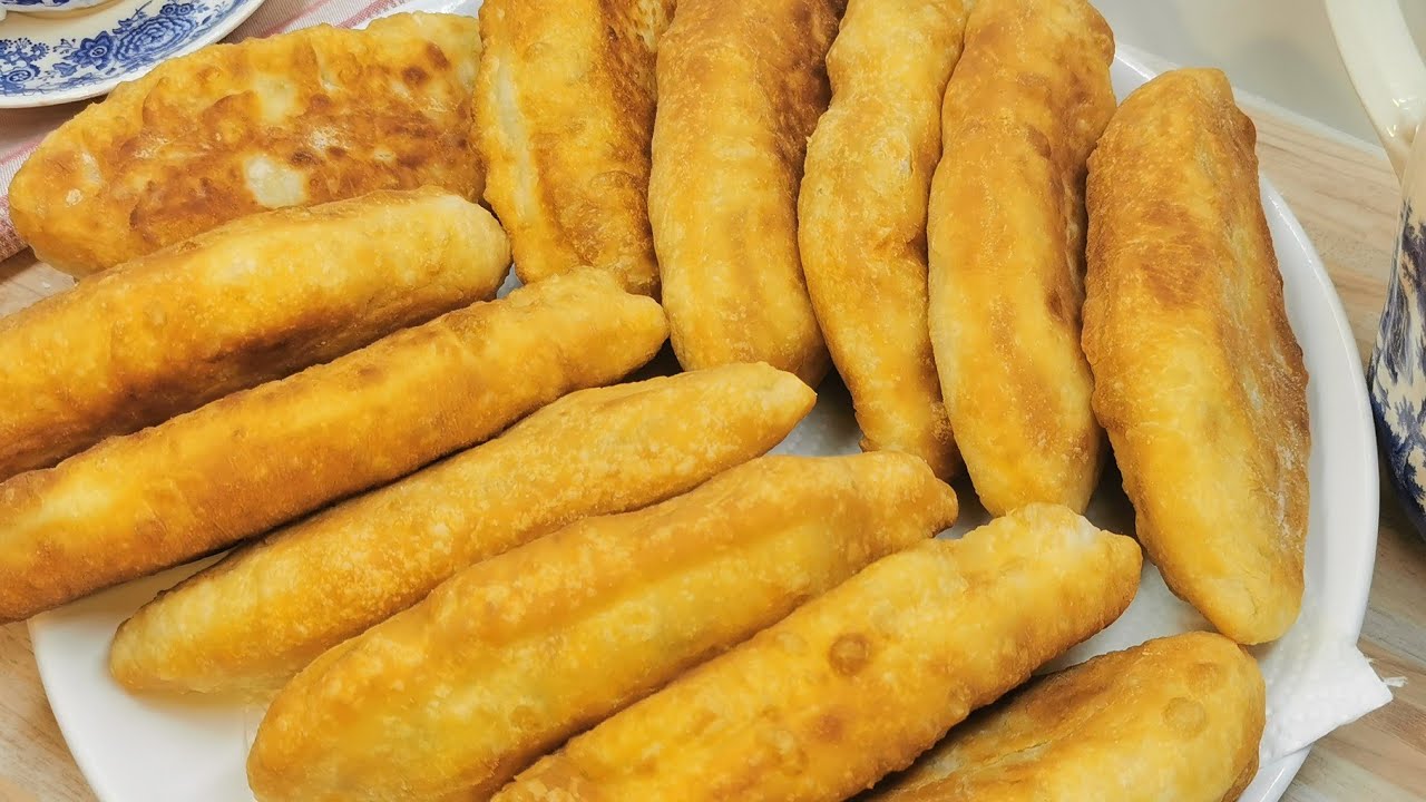 Weiche Pirozhki mit Eiern und Lauchzwiebeln 😍 ganz schnell, weil nicht mit Hefeteig!