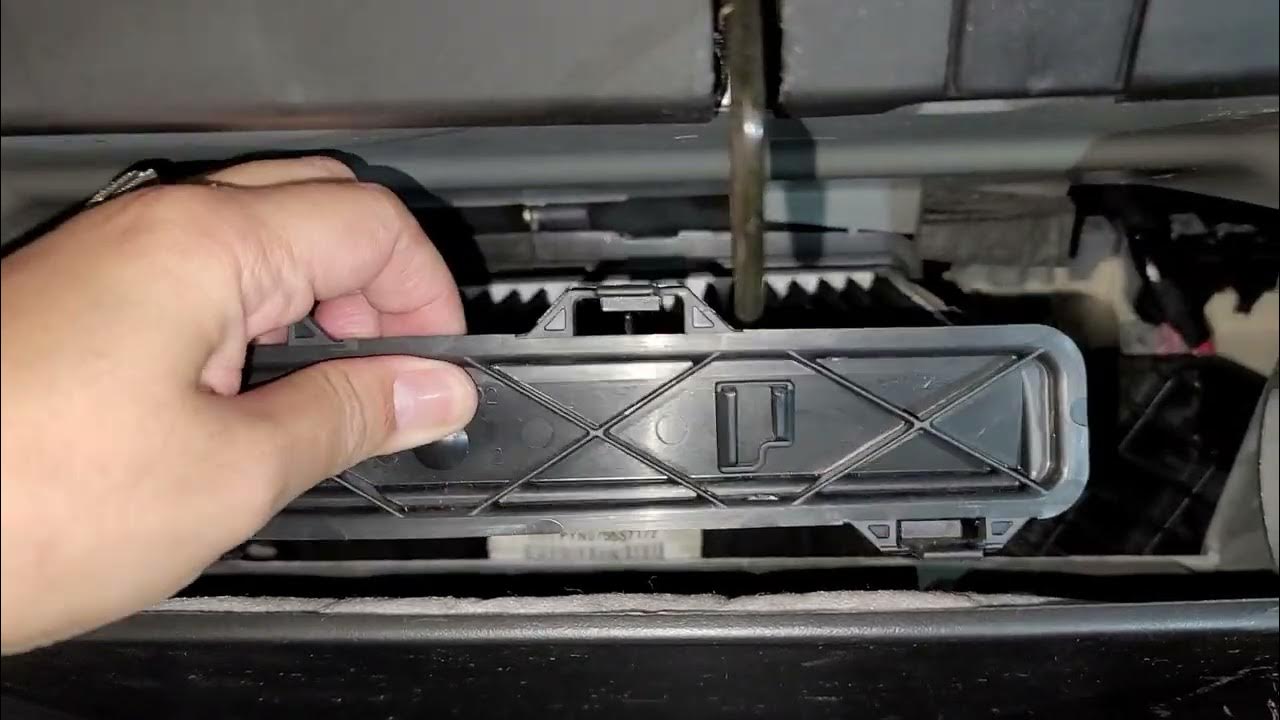 Replacing the cabin air filter from our 2015 Chevy Traverse - YouTube