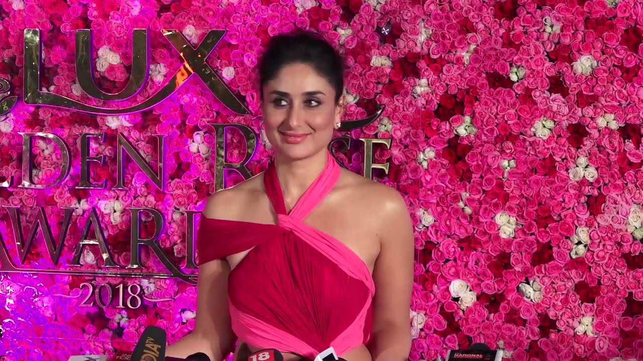 Kareena Kapoor Khan's Reaction On Sara Ali Khan's Debut In Film KEDARNATH - YouTube