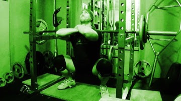 Cube Boss Explosive Squat - C1.1.1