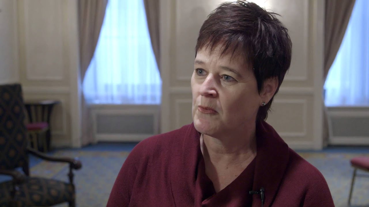 Hallway Interview with Nadine Henningsen