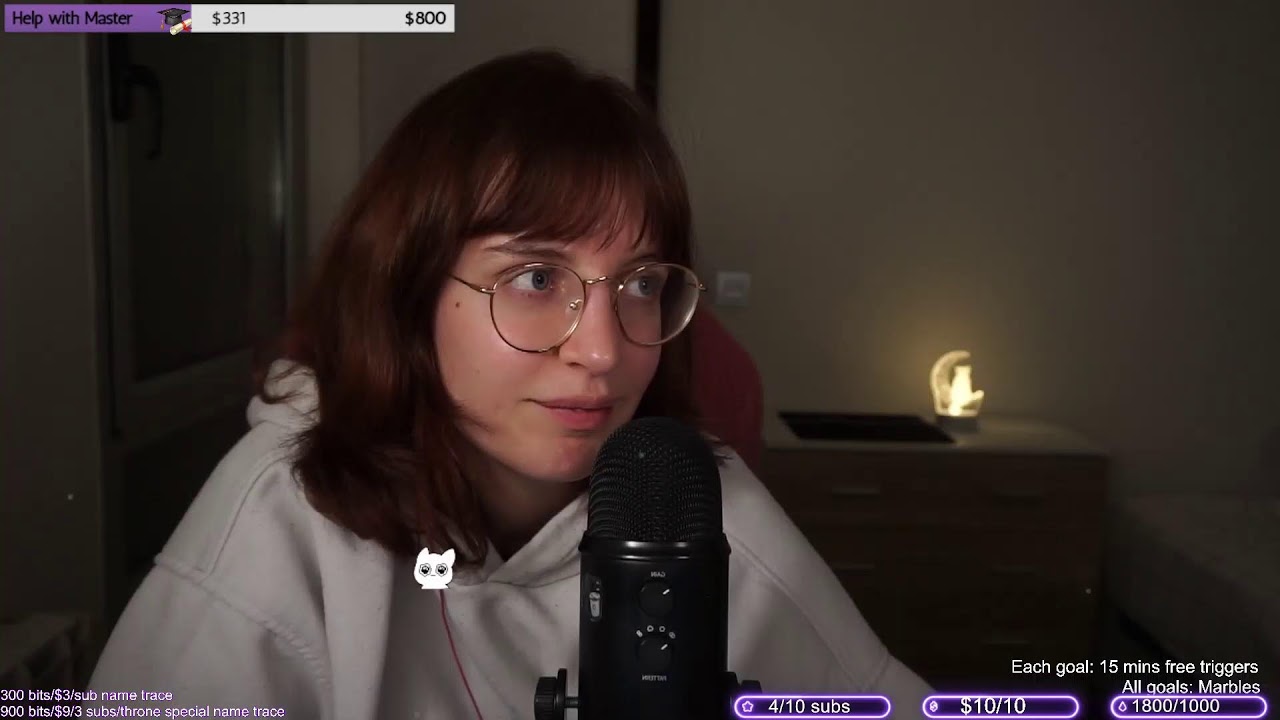 Emisión en directo de Hakkune ASMR