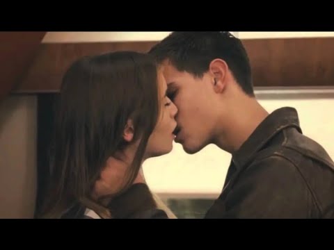Lily Collins Kissing Scene - Abduction(2011)