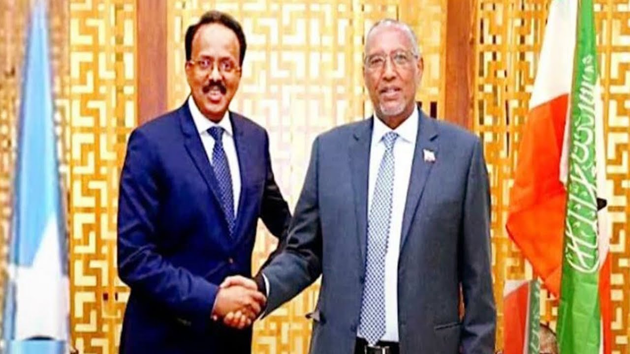 Farmaajo iyo muuse biixi iyo shirkii dhex maray daawo - YouTube