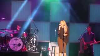 LeAnn Rimes - &quot;Life Goes On&quot; (Live at the PNE Summer Concert Vancouver BC August 2014)