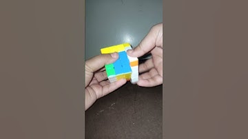 Mysterious Pattern on 4x4 Rubik