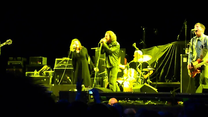 Devil Doll - X with Eddie Vedder.mov