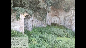 Virtual outcrop models building via smartphone