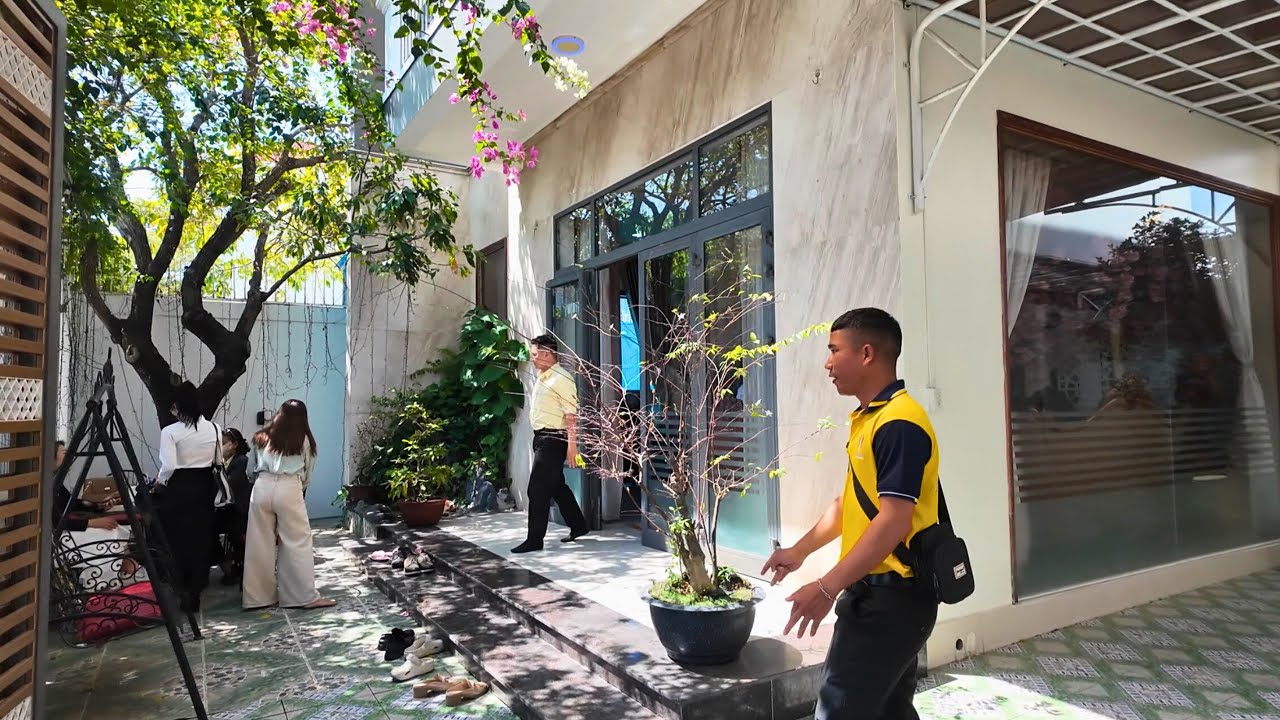 Review BIỆT THỰ 19,8 TỶ Tp BIỂN NHA TRANG Bất Ngờ Có Thang Máy 2 Phòng Ngủ Master DT 240m2 Ngang 12M