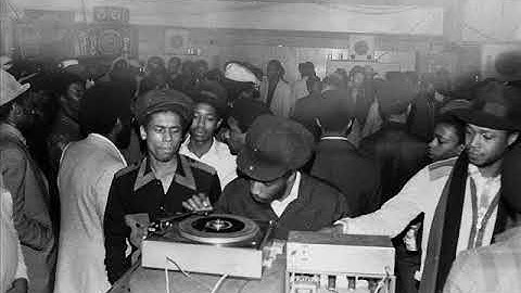 STRICTLY ROOTS ESSENCE SELECCION CHAPTER TWO