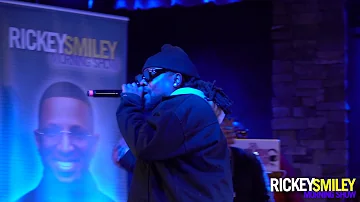 Wale Performs "On Chill" Live