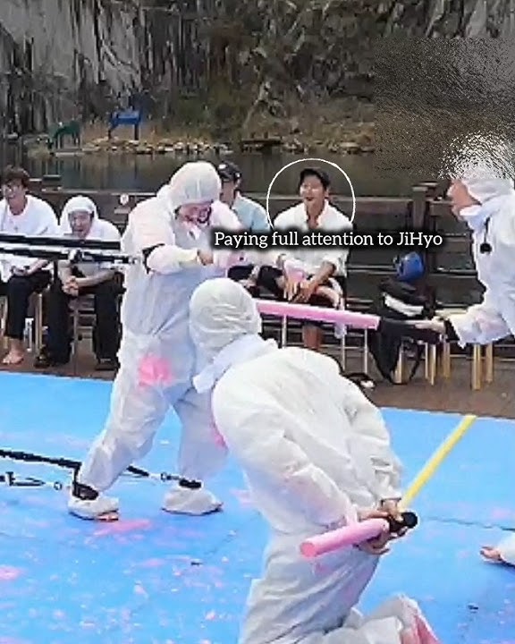 Ep751 Song JiHyo JK version, Kim JongKook : she at least can move forward with his big proud smile