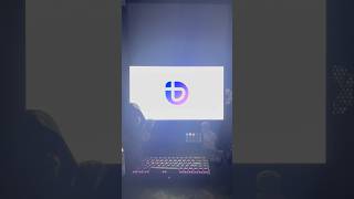 Custom Linux Bazzite Boot Screen