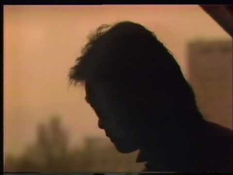 松山千春  24歳 「街」  1979年