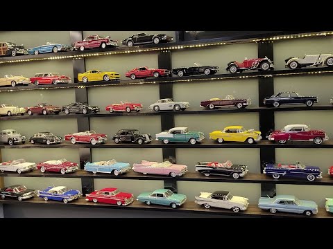 Diecast Model Araba Koleksiyonu (Diecast Model Cars Collection) 1:18 and 1:24 Scale Models