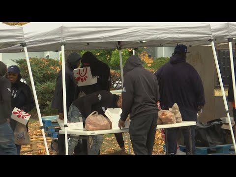 With SNAP benefits on hold Indianapolis organizations fill the need for food