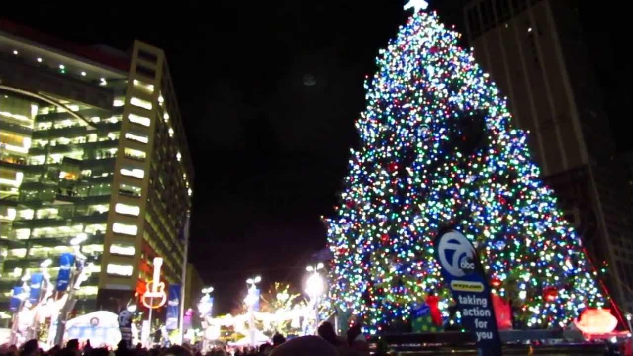 Downtown Detroit Christmas Tree Lighting Ceremony YouTube