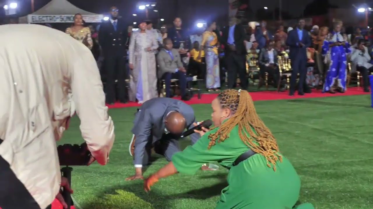 MAMAN VERRO MANYANGA A MUANDA ( Congo central )