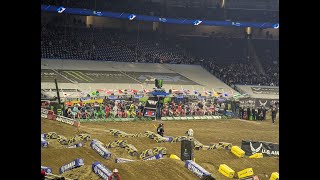 Detroit Supercross 2022 @ Ford Field. 450 Main Event First Lap. Google Pixel 6 PRO@2X Zoom 4K. screenshot 5