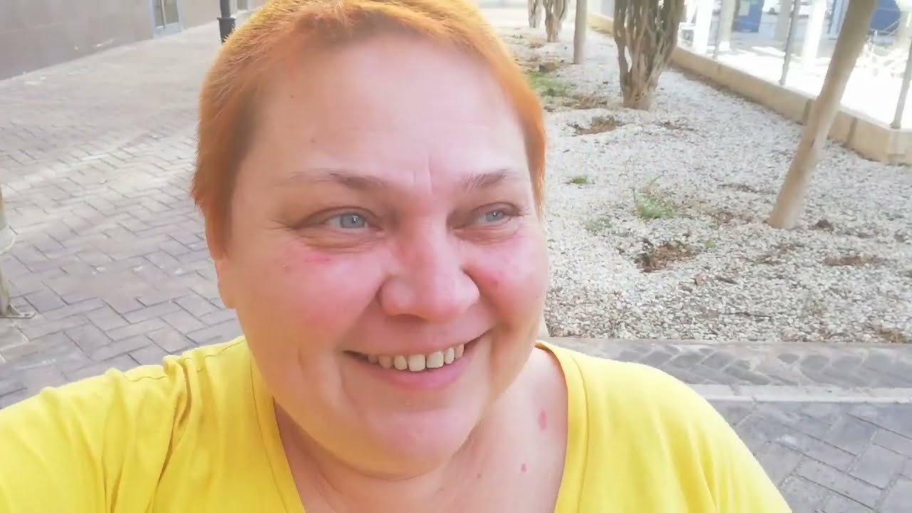 Дочь вышла замуж за иностранца, а мать теперь переживает!