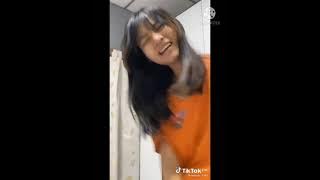 no bra teen edition (subscribe for more videos)