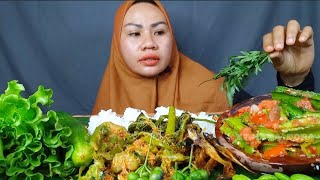 MUKBANG URAP DAUN PEPAYA IKAN ASIN PECAK KECIPIR LALAPAN MENTAH LEUNCAH PETE
