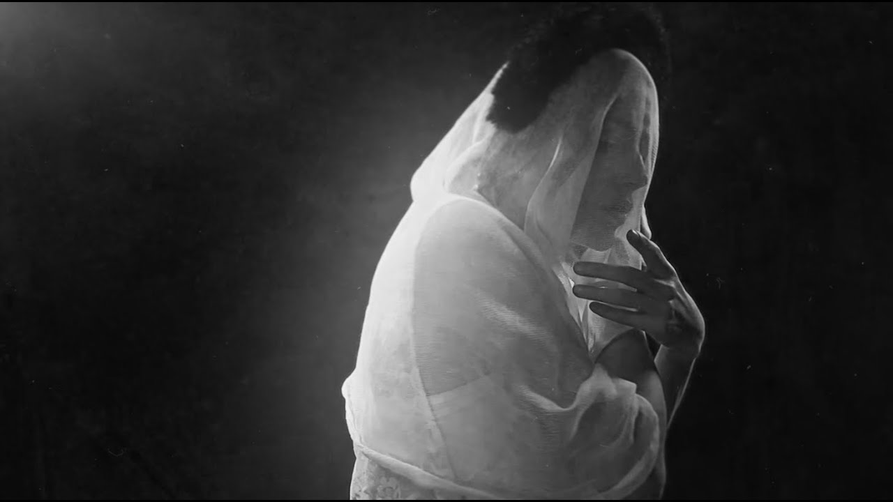 LOU CANON - 'Ancient Chamber' [Official Video]