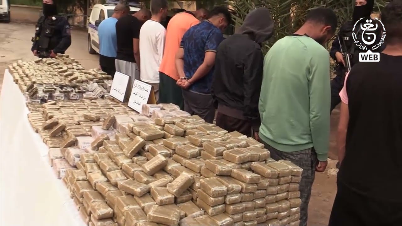 شرطة بشار تحجز أزيد من قنطارين ونصف من المخدرات قادمة من المغرب