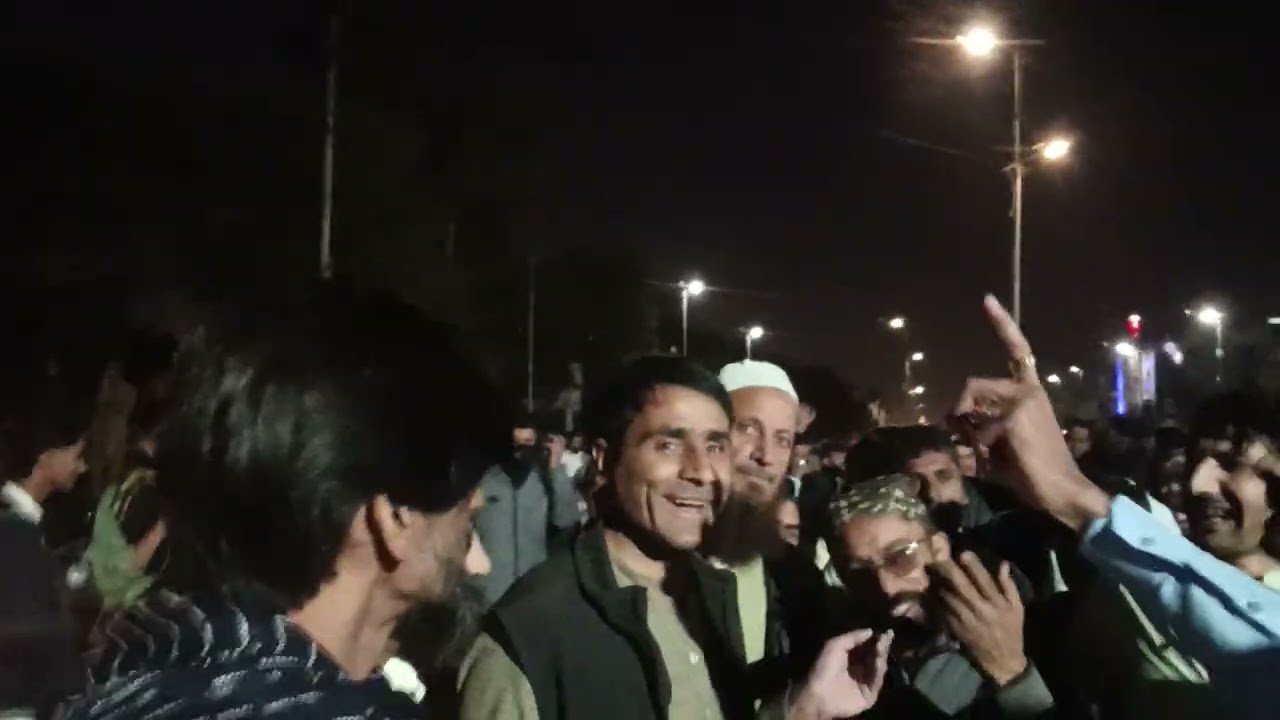 کراچی باغ جناح گراؤنڈ میں عوام کی اظہار خیال 