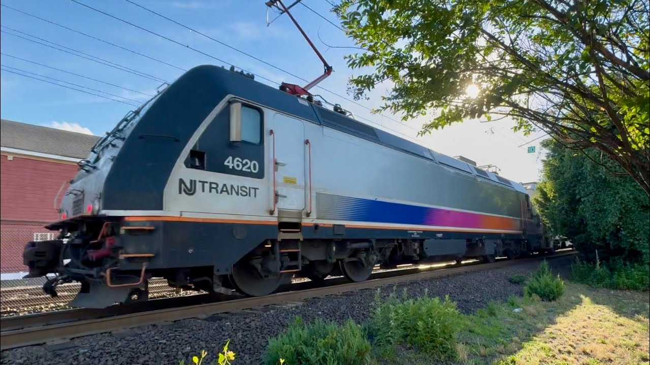 NJ Transit ALP-46 #4620 NJCL Train 3266 Little Silver NJ - YouTube