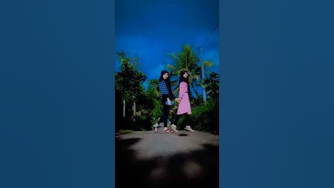 Thumbnail of Bikin Konten Yang Lagi Viral Di Tiktok Pake lagu DJ Komang