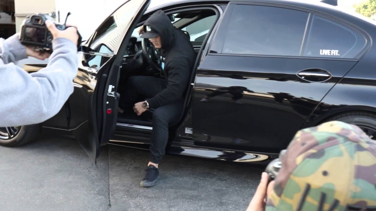 Jeremy Buendia Behind the Scenes at Live Fit Photo Shoot with Randall