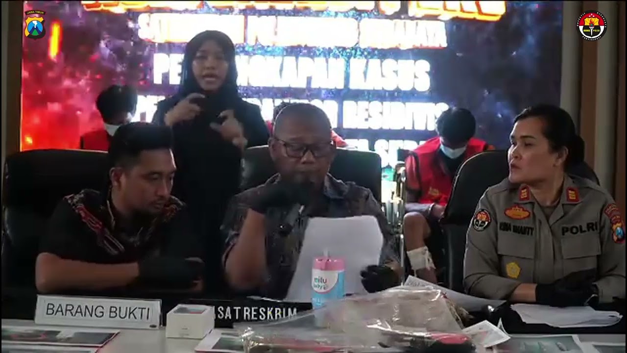 Konferensi Pers Sat Reskrim Polrestabes Surabaya pengungkapan kasus pencurian dengan pemberatan