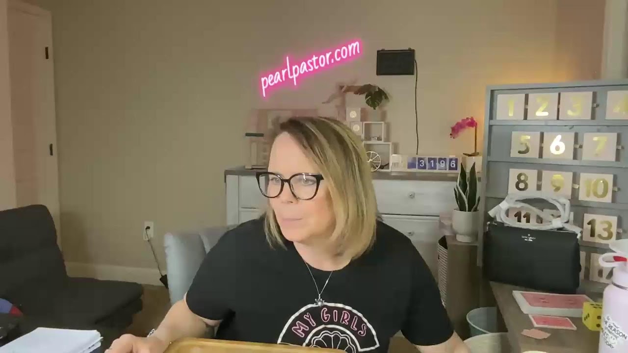 Live Pearls / Oyster Openings | The Pearl Pastor • It's Pearl Time