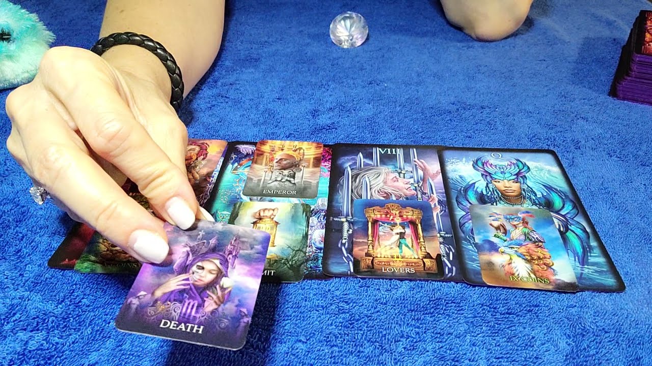 PISCES - THEY DON'T WANT TO LOSE YOU, PISCES! 💝 👀 AUGUST 2021 TAROT READING