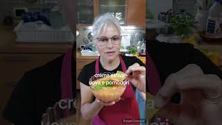 Crema estiva della mamma di uova e pomodori