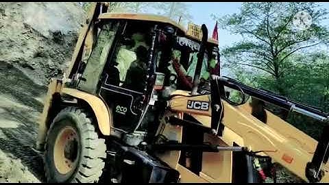 Clearing piled up monsoon landslide blocking road with jcb backhoe💪💪💪💪