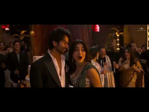 Jag Se Laaj Video   Shahid, Kriti, Rashmika   Pritam, Shilpa, Aarvan, WiSH, Amitabh B   Cocktail 2