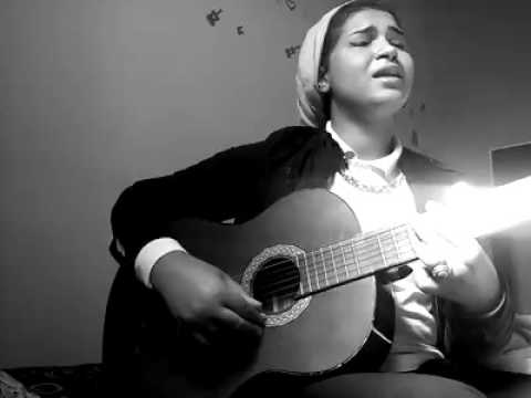 ياحضن لما يساع مليون وجع بيهون