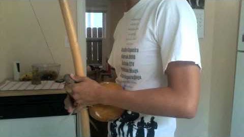 Berimbau Tips - Where to hit the wire.m4v