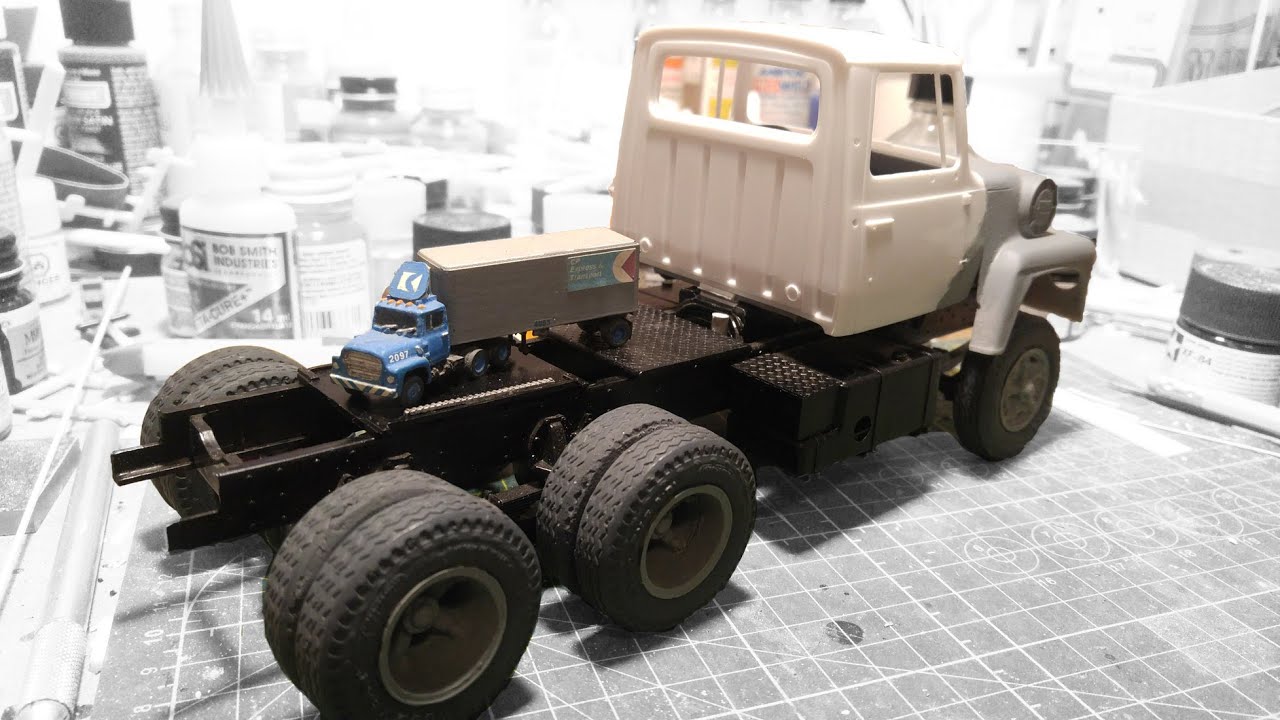 Building a CP Express A-Train 1/25 Pt3 - YouTube