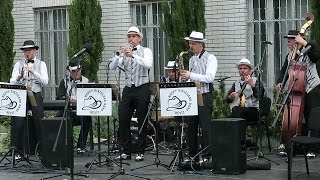 Video thumbnail of "Happy Dixieland Band - Yes Sir, That's My Baby (Walter Donaldson-Gus Kahn, 1925)"